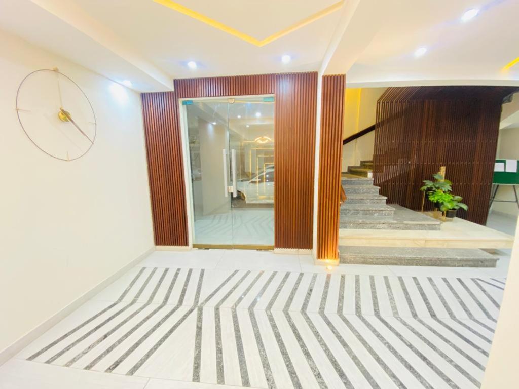 Holidazzle Serviced Apartments Bahria Town Rawalpindi Exterior foto