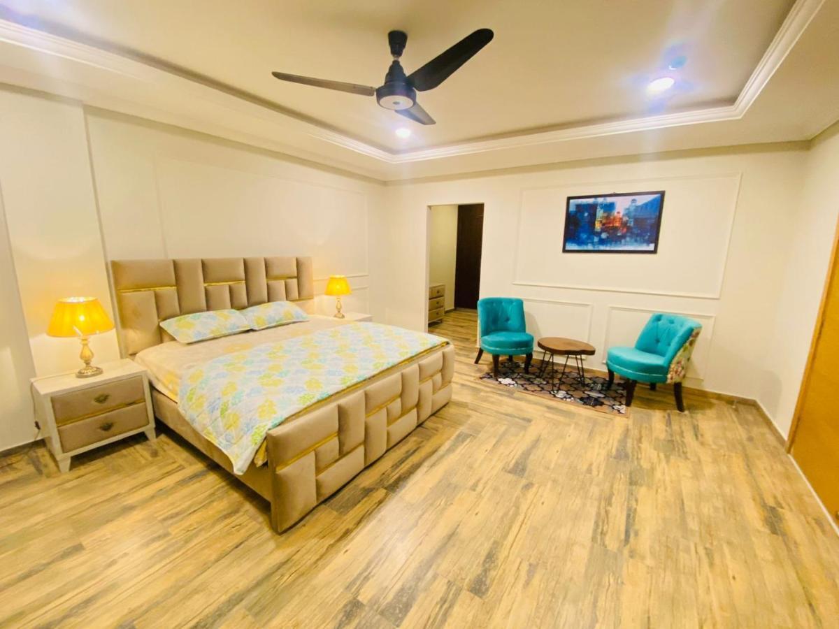 Holidazzle Serviced Apartments Bahria Town Rawalpindi Exterior foto