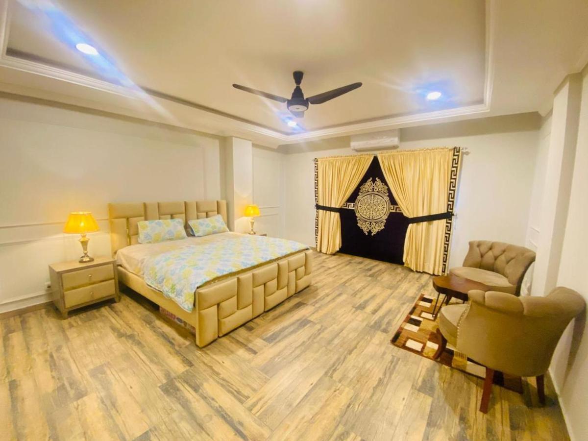 Holidazzle Serviced Apartments Bahria Town Rawalpindi Exterior foto